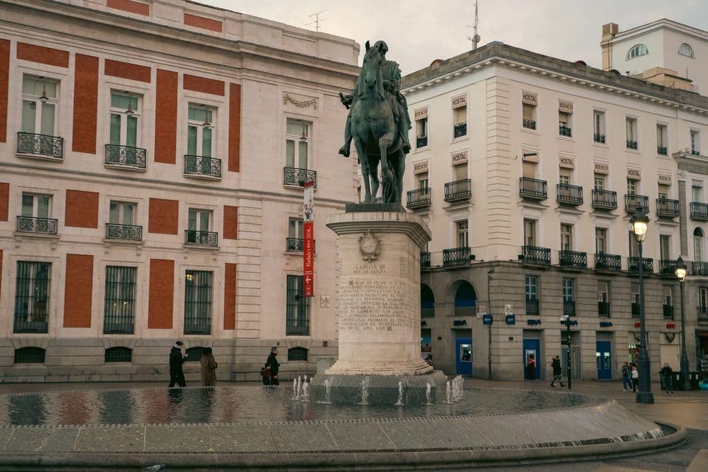 Puerta del Sol plaza in Madrid, by Mert Ocak