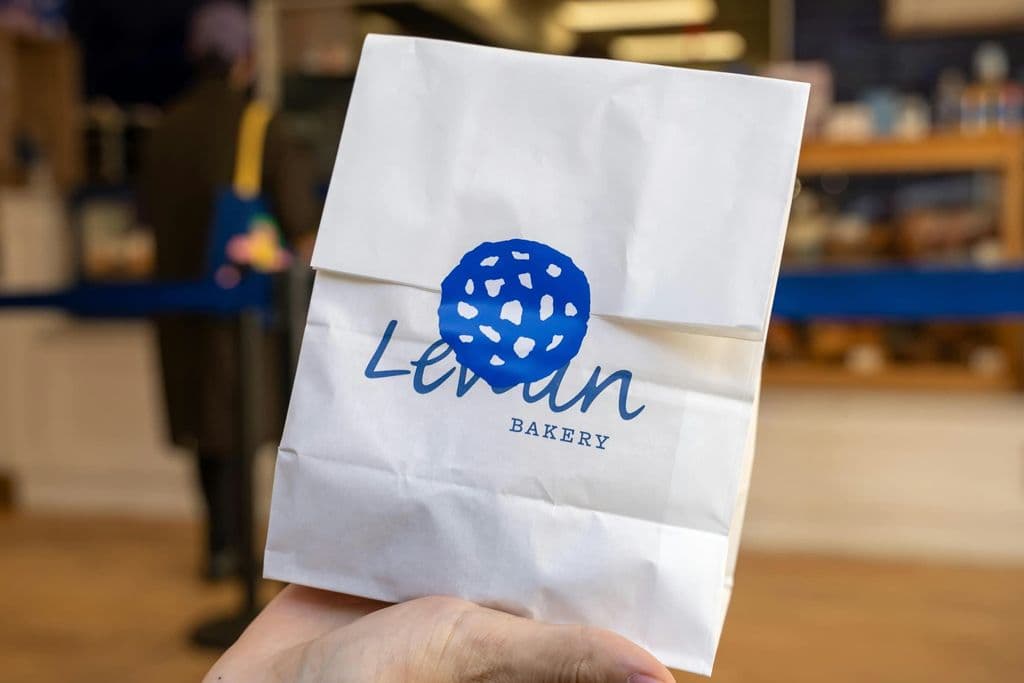 Levain Bakery in New York City, by Roméo A.