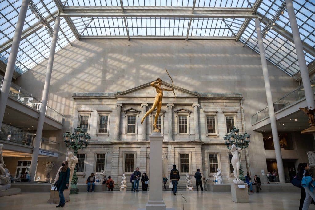 The Metropolitan Museum of Art facade, by Quang Vuong