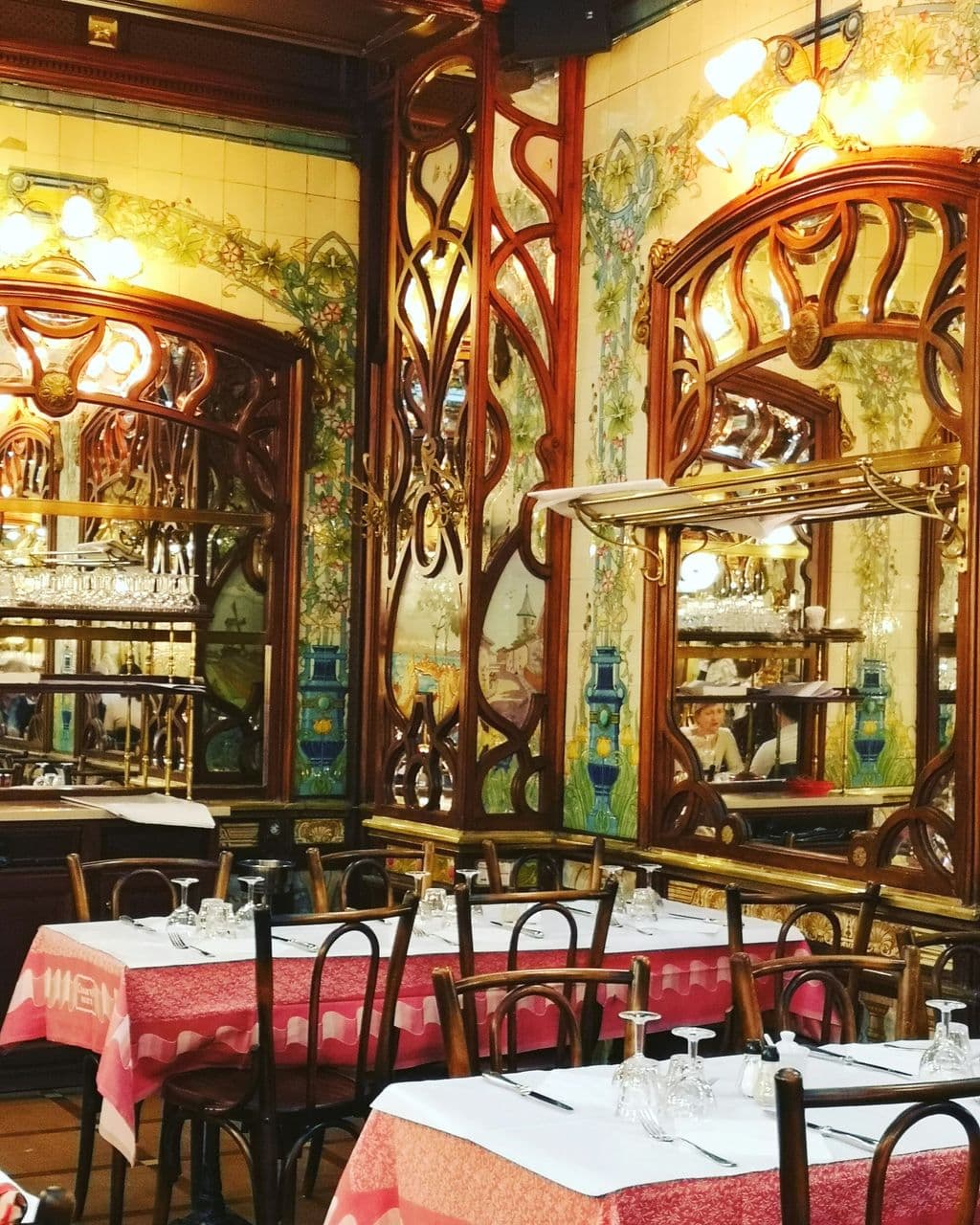 Bouillon Chartier Montparnasse dining room in Paris