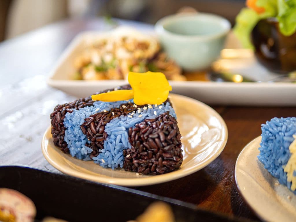 Mango sticky rice with blue and black sticky rice, by Likeboss lertpongsaporn